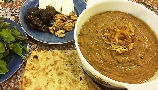 طرز تهیه انواع آش گوشت خوشمزه سنتی و اعتیادآور!